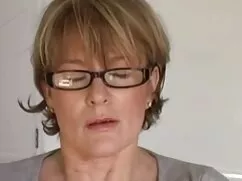 Estos chicos lo hacen todo juntos: relajarse, aprender y mirar.con las chicas. Incluso videos español xxx si las chicas protestan, y el hombre que se los llevará y se los dará a sus amigos. He had raped the girls of the office and shared them with their friends. Ella incluso Llora Cuando su dedo está apoyado en su lado, y los cuerpos en el agujero de ella incluso pequeño.